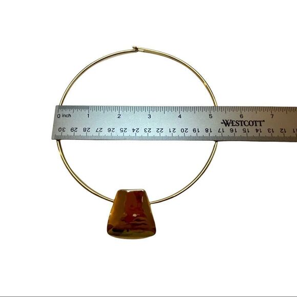 Simply Elegant Gold Toned Slider with Rounded Trapezoid Shaped Pendant. - Picture 6 of 6